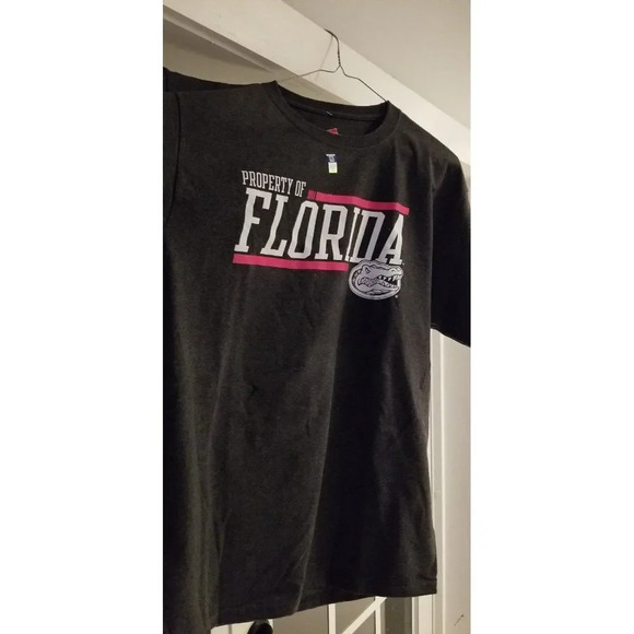 UNIVERSITY OF FLORIDA T SHIRTS - UF GATORS - UF- PINK BREAST CANCER - BRAND NEW - Picture 3 of 3